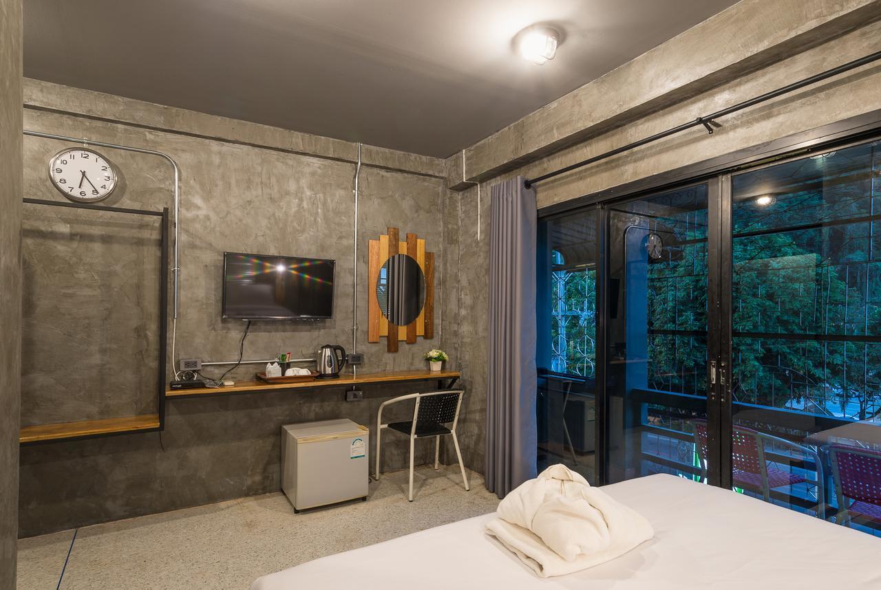 Sanim Hostel Ao Nang Екстериор снимка