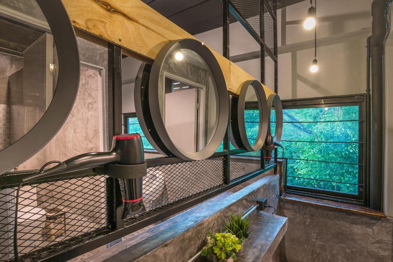 Sanim Hostel Ao Nang Екстериор снимка